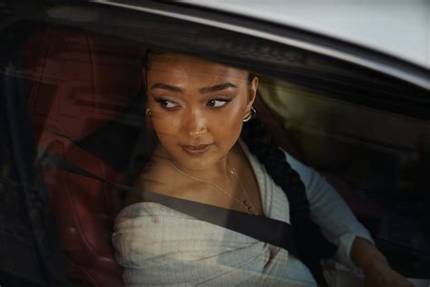 joy crookes website.